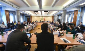  Ako neka vjerska zajednica ima dokaze da je vlasnik neke imovine država će to priznati i poštovati