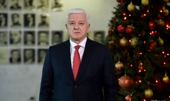 Marković čestitao Božić: Okrenimo se dobrobiti svih nas i naše Crne Gore