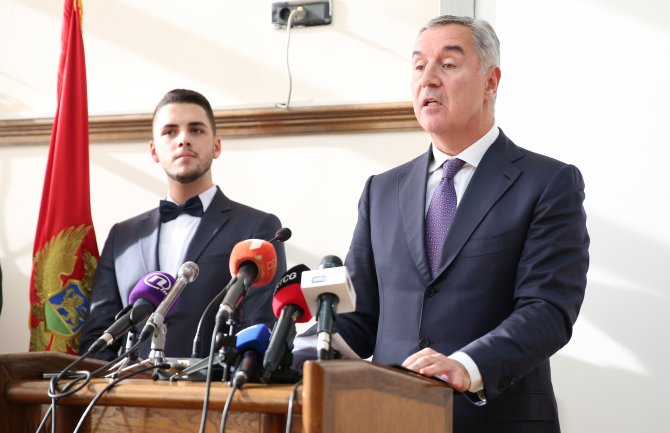 Đukanović: Ne smijemo zaboraviti da nas „zakoni čine slobodnim“