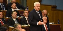 Marković nakon razgovora sa Amfilohijem: Zakon nema skrivenu agendu, u pitanju je nepovjerenje