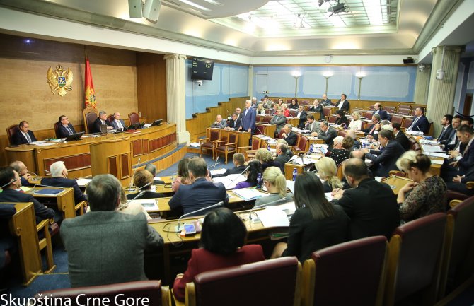 Usvojen Zakon o slobodi vjeroispovijesti