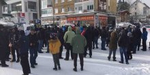 Žabljačani su u znak protesta blokirali centar grada, razišli se nakon 20 minuta (VIDEO)