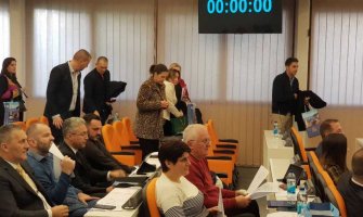 Prekinuta sjednica SO Budva zbog nedostatka kvoruma