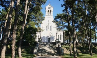 Uhapšen Nikšićanin, izvrijeđao sveštenika pa jednog udario pesnicom