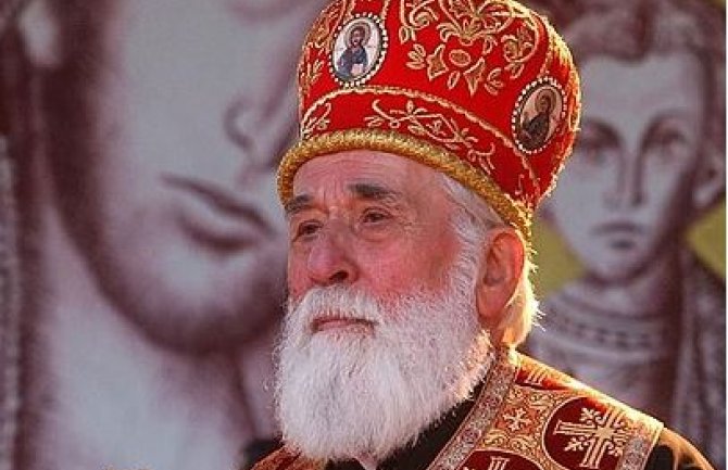 Mitropolit Mihailo: Svi budući Božići da budu praznici mira, ljubavi i praštanja