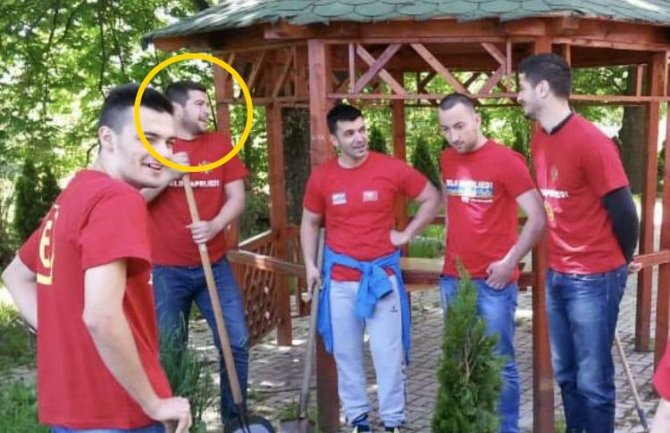 Savjet mladih DPS Bijelo Polje: Zašto je “promo vjernik” Dženan Kolić nervozan?