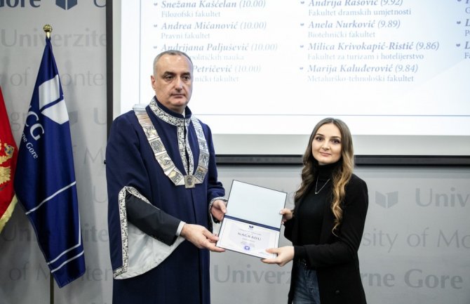 Anela Nurković najbolji student Biotehničkog fakulteta 