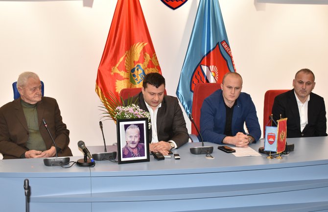 Komemorativna sjednica povodom smrti Veselina Vojinovića:Čitav život uložio u sport 