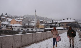 Industrijski snijeg u Sarajevu(VIDEO)