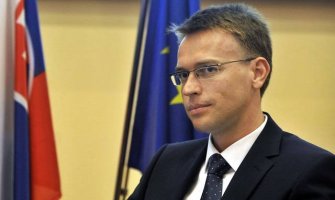Stano: EU poziva sve strane na uzdržanost,  izmjene oko državljanstva samo uz konsultacije