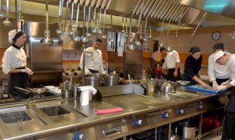 Radni angažman nastavilo 60 odsto učenika kod poslodavaca