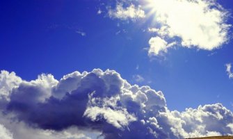 Duži sunčani intervali, suvo, do 15 stepeni