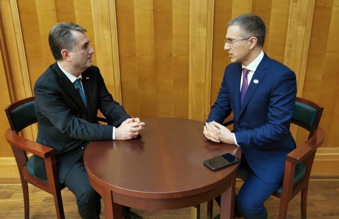 Crna Gora i Srbija razgovorom da prevaziđu tenzije