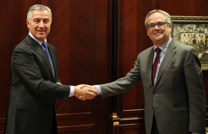 Davidse čestitao Đukanoviću na odličnoj ekonomskoj godini