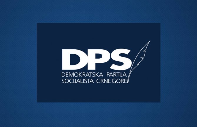 DPS: Perović priznao da su litije zapravo politički protest