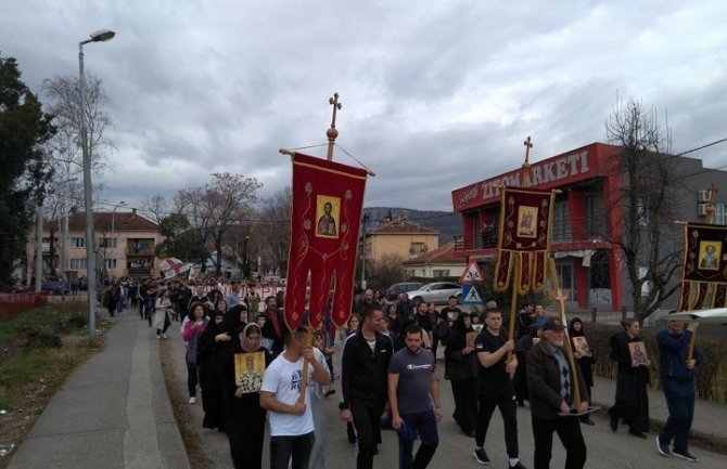 I večeras molebani i litije širom Crne Gore