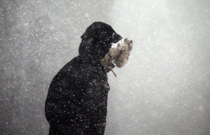 Crveni meteoalarm za centralni i južnio dio CG, jak vjetar, na sjeveru snijeg