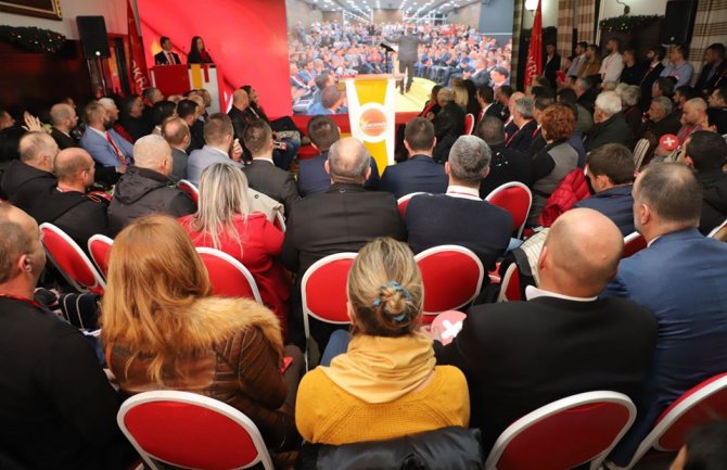 Demokrate: Uprava policije zaboravila da ih finansiraju građani