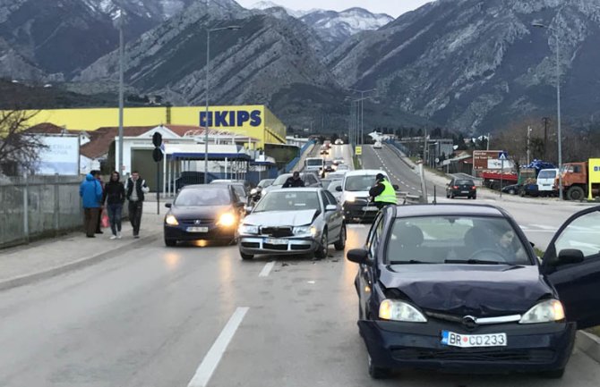 Lančani udes na putu Bar-Ulcinj(FOTO)