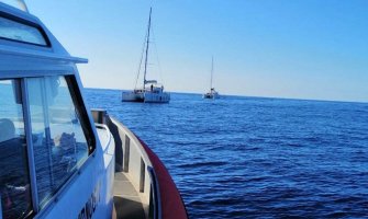 Bar: Ruski državljanin spašen sa katamarana