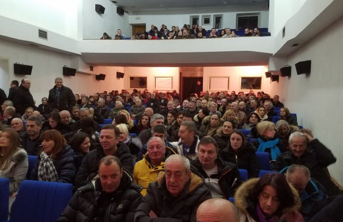 DPS Kolašin: Umjesto moderne i napredne države, nude nam zaostalu teokratiju