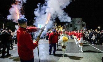 Počeo 51. Praznik mimoze: Herceg Novi centar dobre zabave, gostoljubivosti i otvorenosti