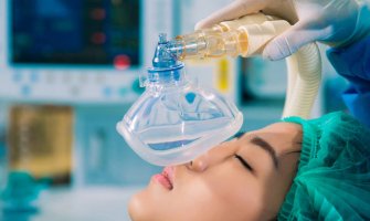 Evo zbog čega ne smijemo ništa da jedemo prije operacije