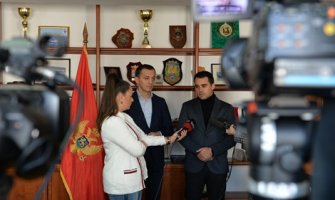  Bošković u posjeti Baru, najavio rješavanje stambenog pitanja za zaposlene u VCG