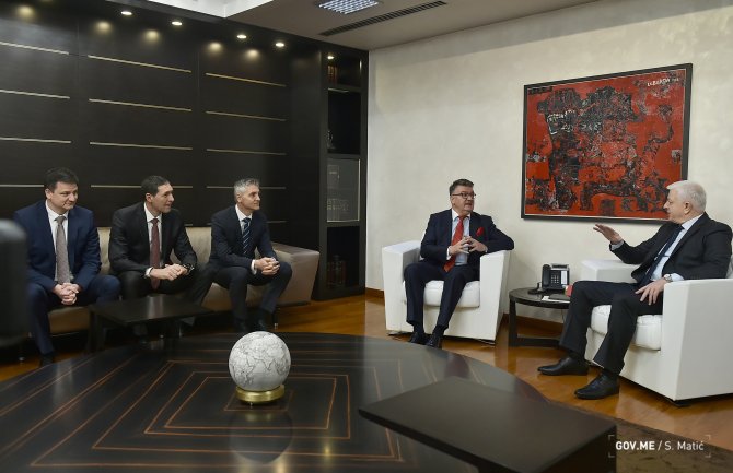 Marković sa predstavnicima Končara: Prilike za ulaganja u infrastrukturu i znanje