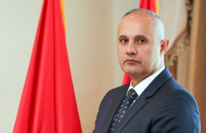 Kašćelan: Osuđujemo svaki akt nasilja koji atakuje na ljudski život i kojim se ugrožava bezbjednost građana