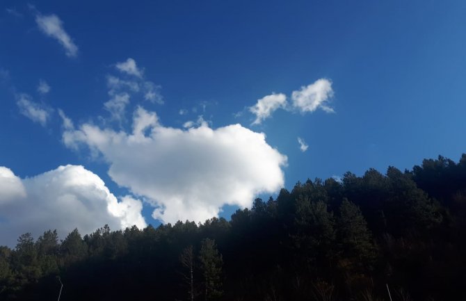 Danas pretežno sunčano, u nedelju kiša