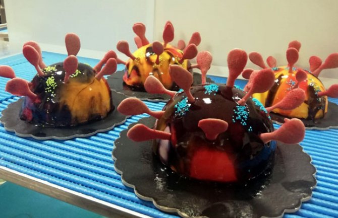 Kolač korona: Čuveni italijanski poslastičar napravio delikates u obliku virusa koji hara Italijom