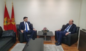 Srbija i Crna Gora najpreče jedna drugoj, aktuelnu situaicju riješiti dijalogom 