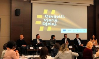 Ohrabriti žene i djevojčice da ne trpe i ne prikrivaju bilo koju vrstu nasilja