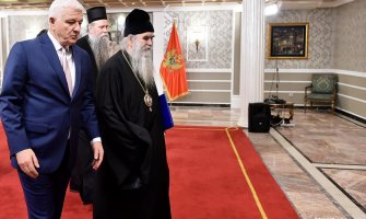 U uvjerenju da je dijalog države i crkve jedini ispravan način, Vlada očekuje početak razgovora