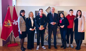 CT:Tablet računari za prvorangirane na Državnom takmičenju znanja