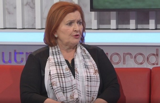 Niko nije u karantinu, zbog novih mjera veliki broj inspektora na prelazu Dobrakovo