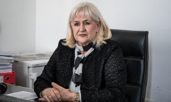 Potrošač ima pravo da zahtjeva popravku, zamjenu ili vraćanje novca ukoliko reklamira robu u roku od 90 dana