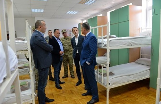 Vojska spremna da odgovori na svaki zahtjev u borbi protiv koronavirusa