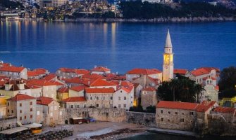 Tokom noći dezinfikovane ulice Svetog Stefana, Petrovca i Pržna