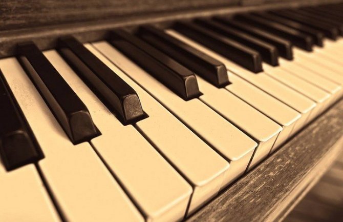 Pam CG oslobađa korisnike plaćanja naknade, zdravstvu donirali 5,000 eura