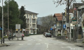 Tuzi:  Od ranih jutarnjih sati na terenu blizu 100 volontera koji vrše raspodjelu namirnica