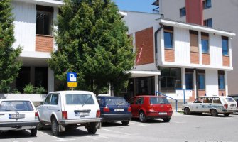 Grupa zdravstvenih radnika Doma zdravlja Andrijevica i Hitne u kućnoj izolaciji, prvi slučaj koronavirusa u Beranama