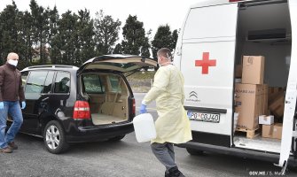 Građani Tuzi dobili ljekove(FOTO)