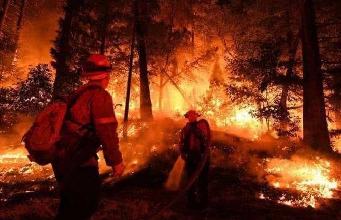 Veliki požar u Kini, poginulo 18 vatrogasaca 