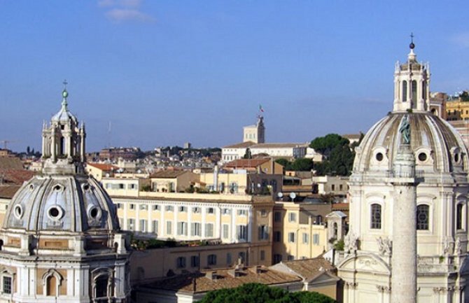 Italija: Bačena bomba na dom za stare 