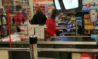 Radnicima Franca marketa veće martovske plate do 15%