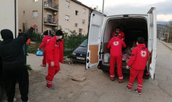 Crveni krst uputio pomoć stanovnicima zgrada na Vrelima Ribničkim
