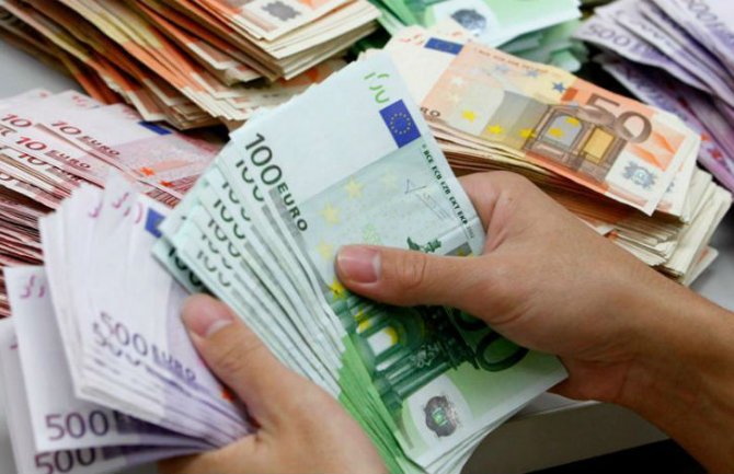 Vukčević: Stiglo oko 500 prijava za kredite