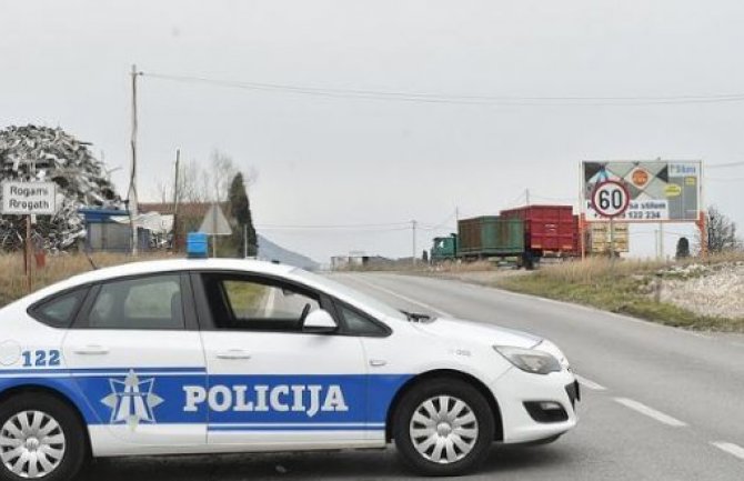 Uz potvrdu i rješenje o zasnivaju radnog odnosa ili potvrdu i ugovor o radu u i iz 